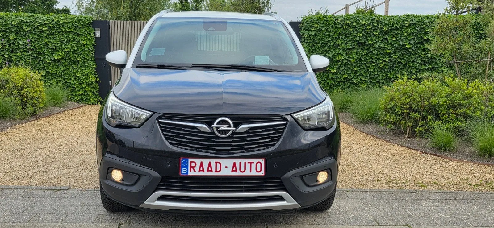 Opel Crossland X, foto 1 van 22