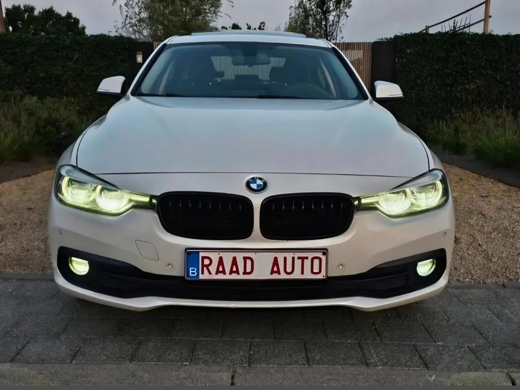 BMW 3 Reeks, foto 1 van 24
