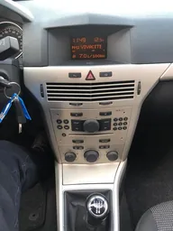 Opel Astra, foto 16 van 24