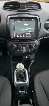 Jeep Renegade, foto 13 van 21