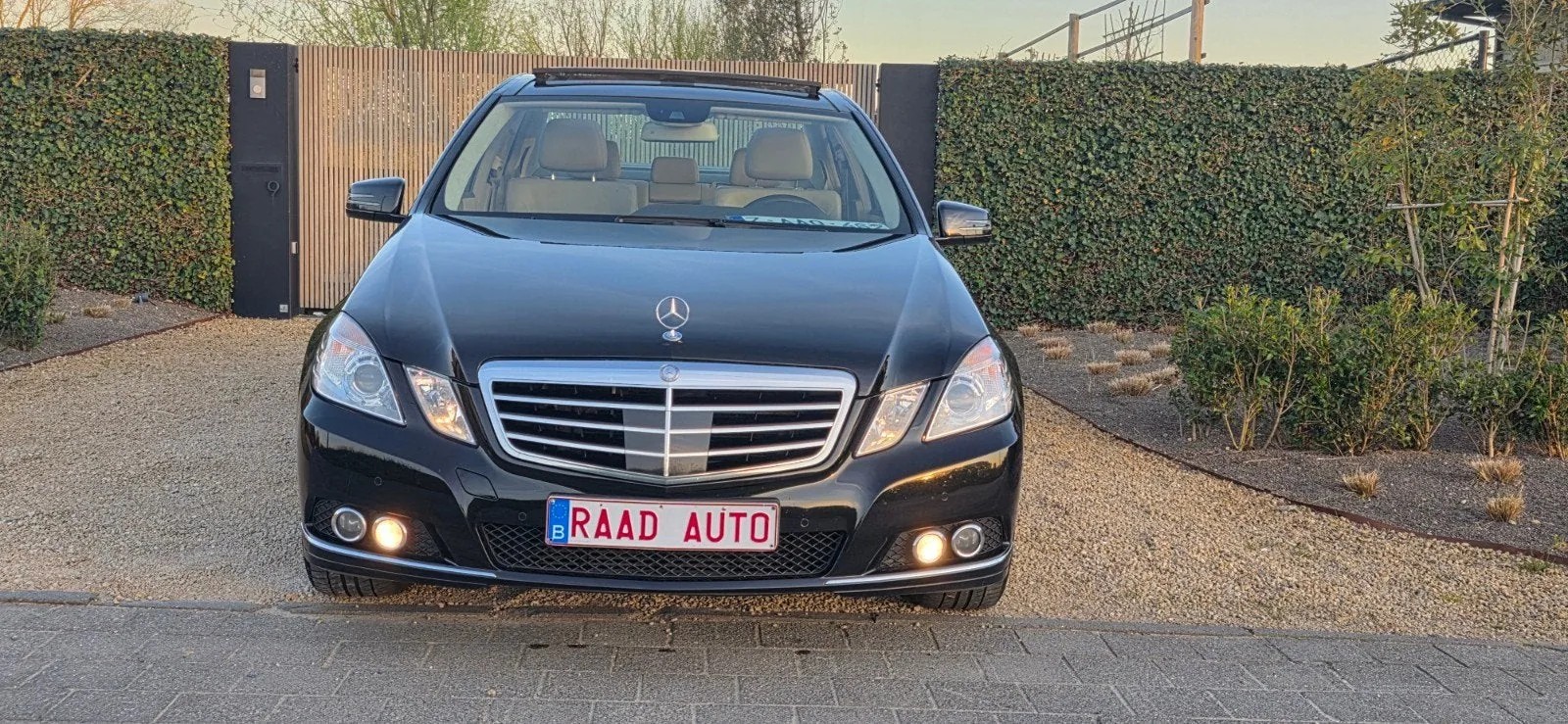 Mercedes-Benz E-Klasse, foto 1 van 24