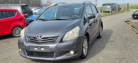 Toyota Verso, foto 2 van 21