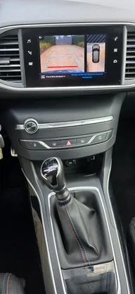 Peugeot 308, foto 11 van 23