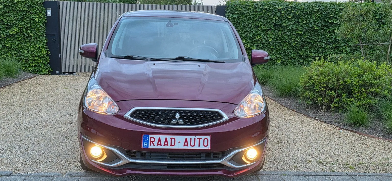Mitsubishi Space Star, foto 1 van 21