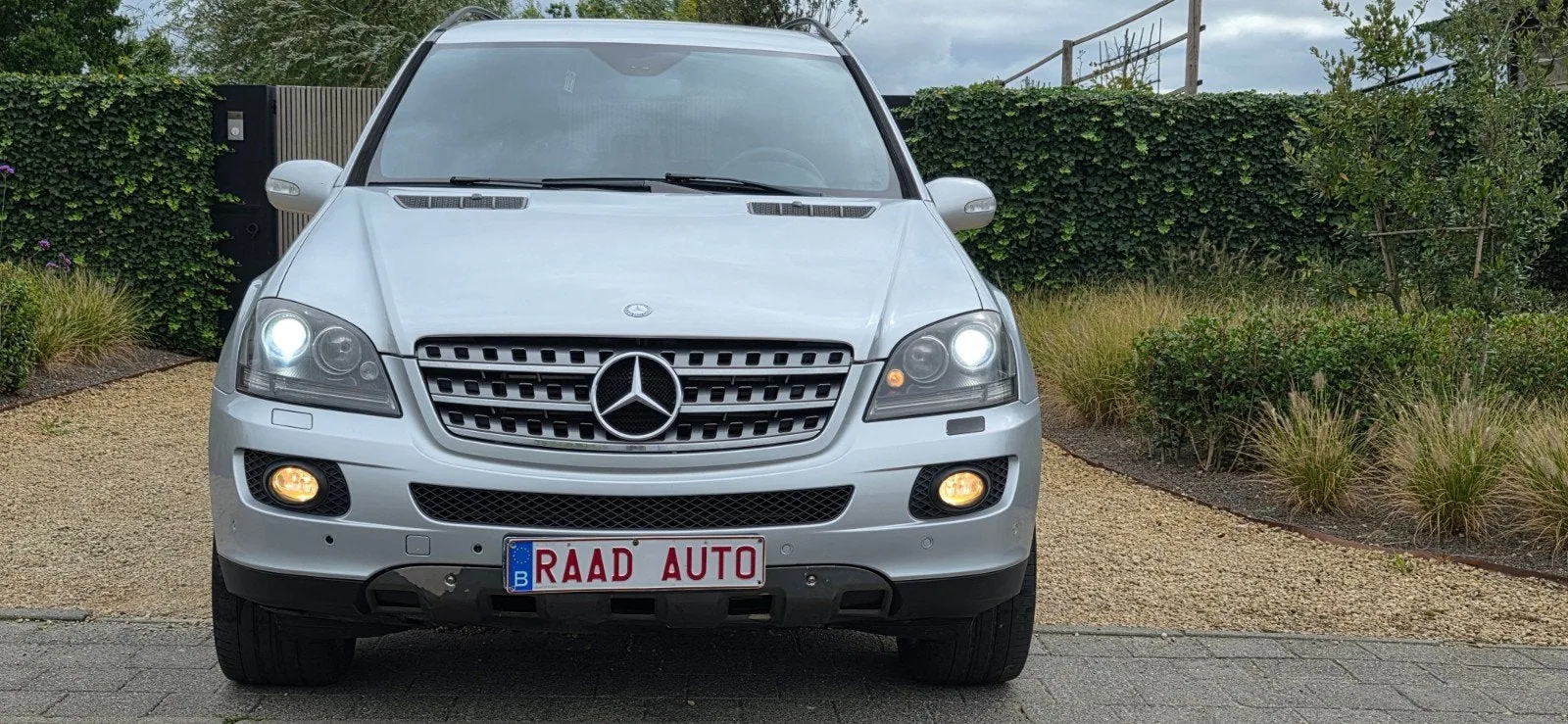 Mercedes-Benz M-Klasse, foto 1 van 21