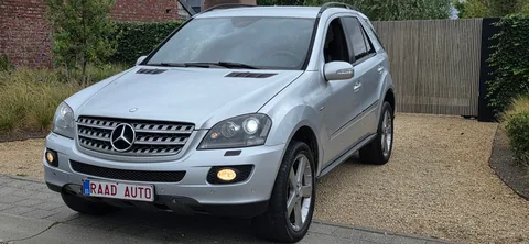 Mercedes-Benz M-Klasse, foto 2 van 21